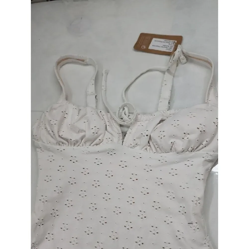 Berlock Nwt Floral Cutout One-Piece Swimsuit Size XSmall
